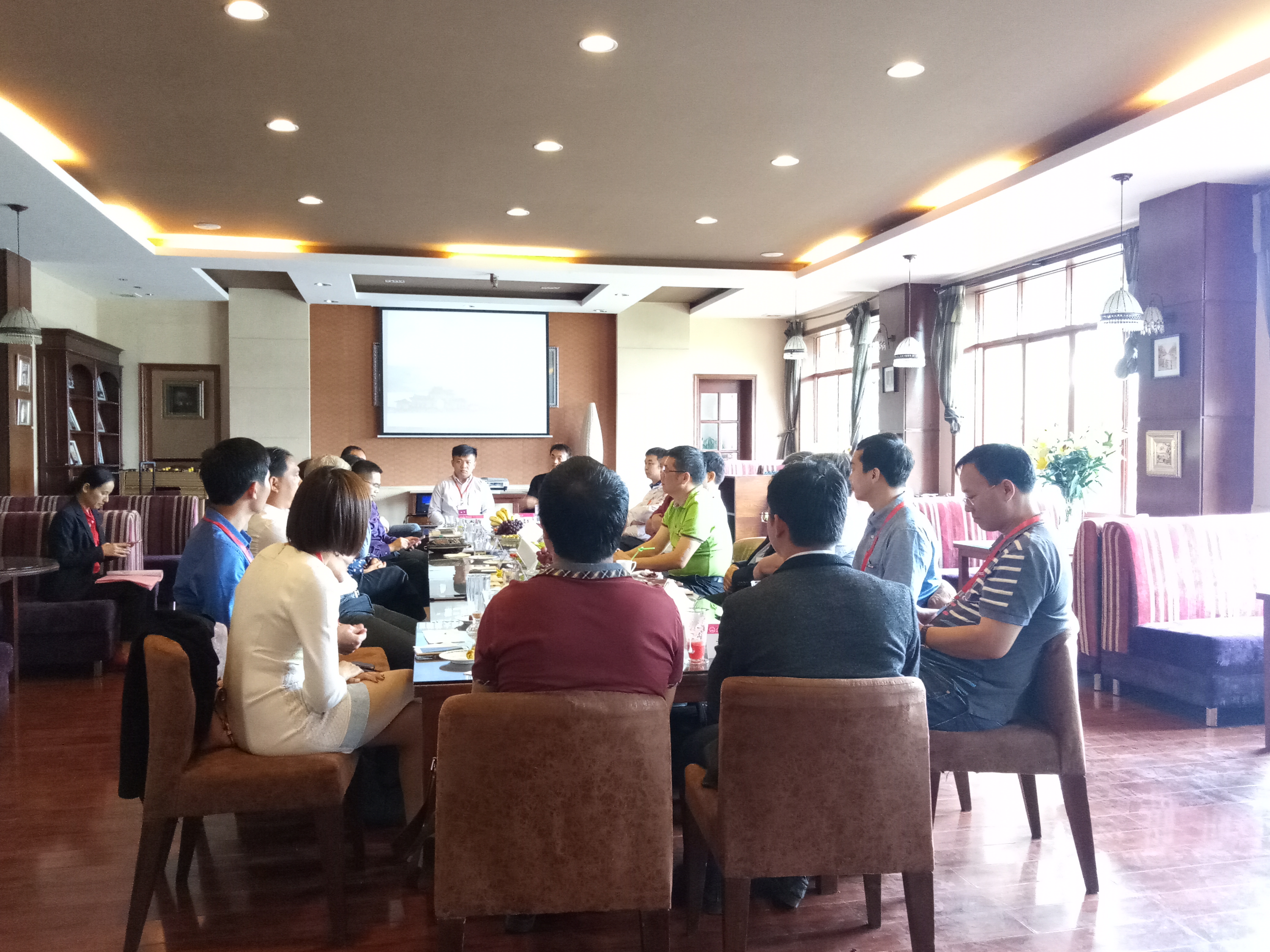 校友总会.jpg